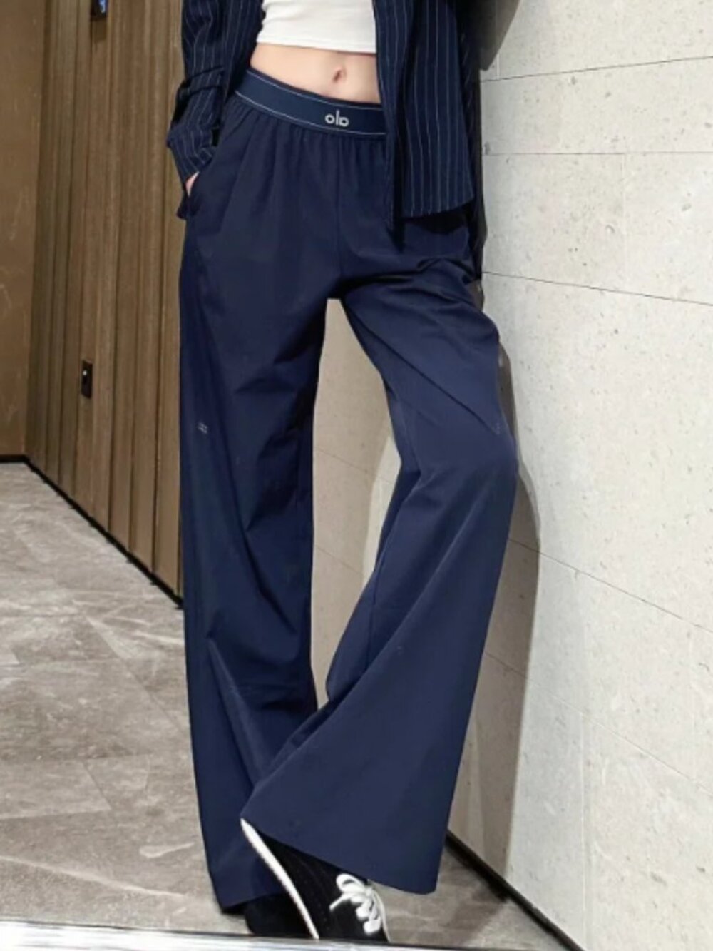 💙💜Alo Yoga Suit Up Navy Blue Trouser NWT (Regular 30" Inseam)